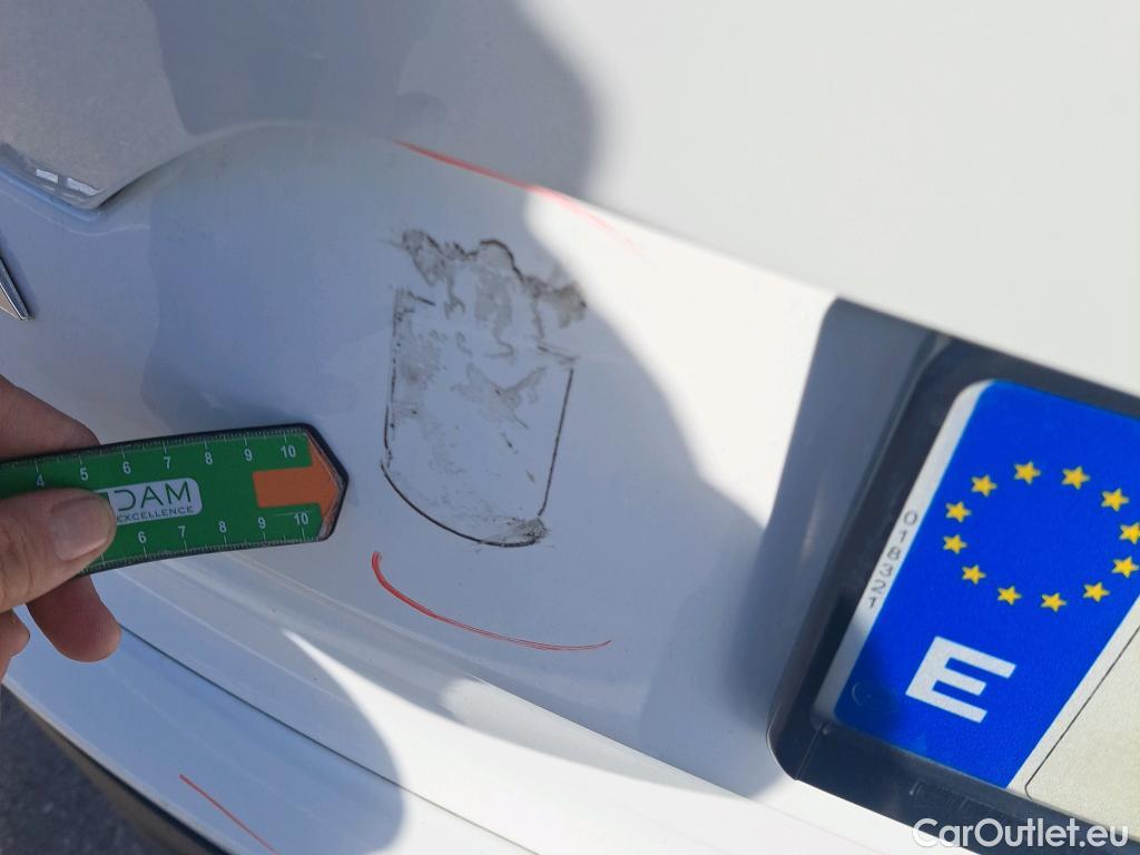  Ford  Kuga FORD  / 2016 / 5P / todoterreno 1.5 EcoBoost 88kW 4x2 Trend+ (CX) #19