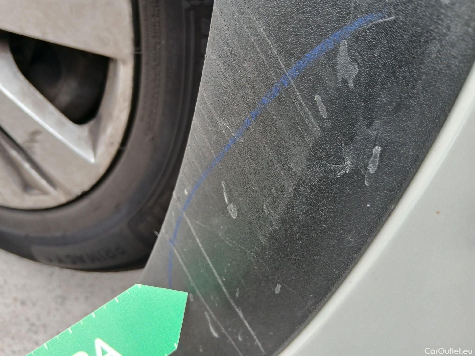  Peugeot  3008 PEUGEOT  / 2020 / 5P / todoterreno 1.5 BlueHDi 96kW (130CV) S&S Active Pack (AC4) #32