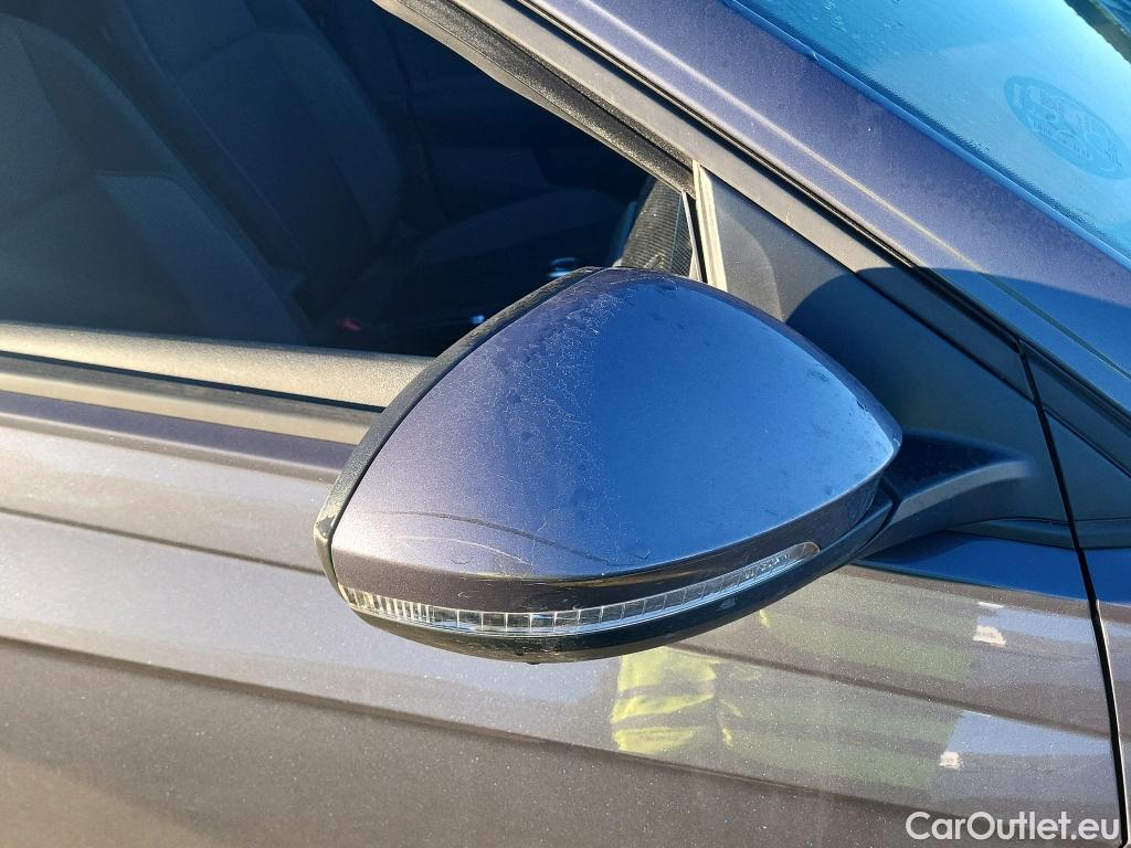  Volkswagen  Taigo  Life 1.0 TSI 110CV AT7 E6d #32