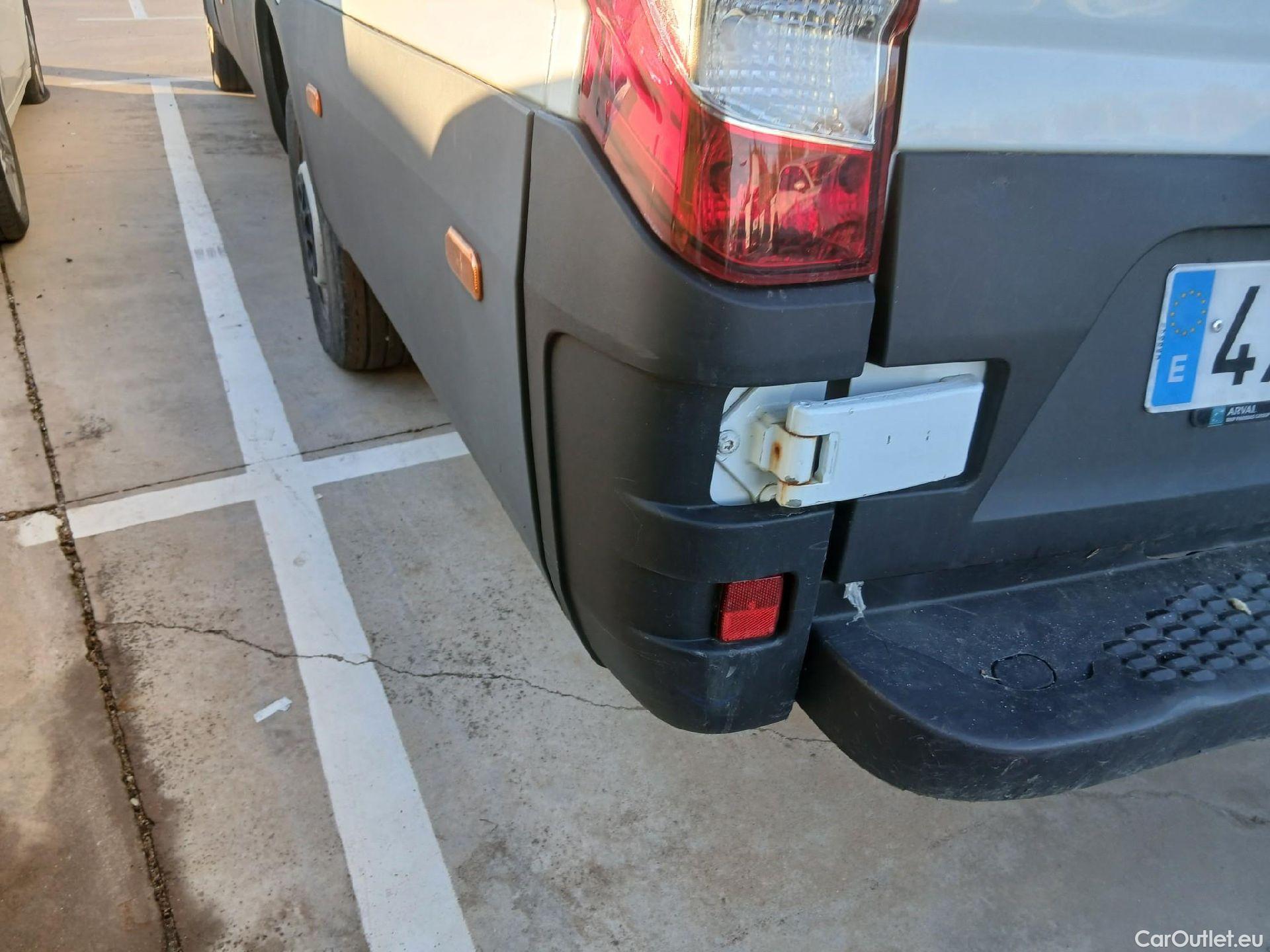  Iveco  Daily IVECO  / 2019 / 4P / combi 35S 14H V 4100/H2 16H M3 #28