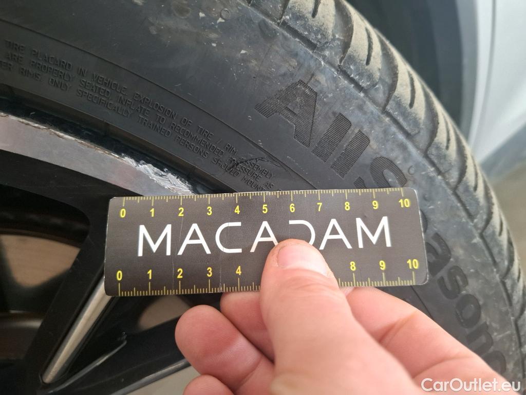  DS  DS7 DS DS 7 Crossback / 2017 / 5P / SUV E-TENSE 4x4 300 RIVOLI #20