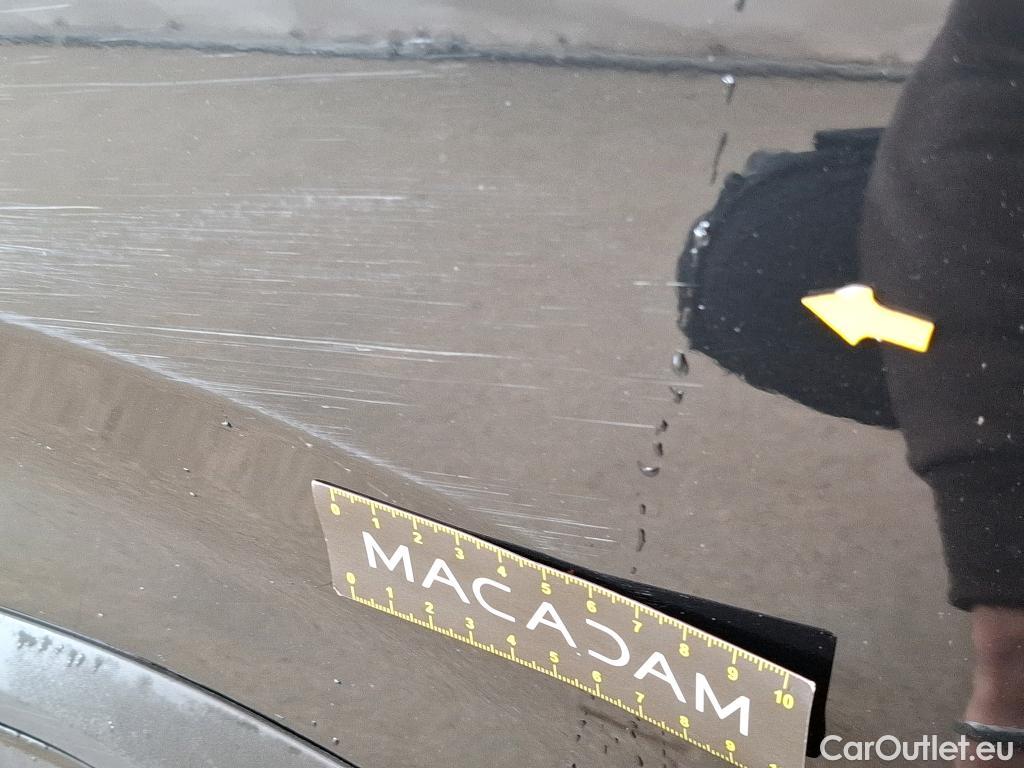  Citroen  C4 Cactus CITROEN  / 2017 / 5P / Berline PureTech 130 S&S EAT6 Shine Business #43