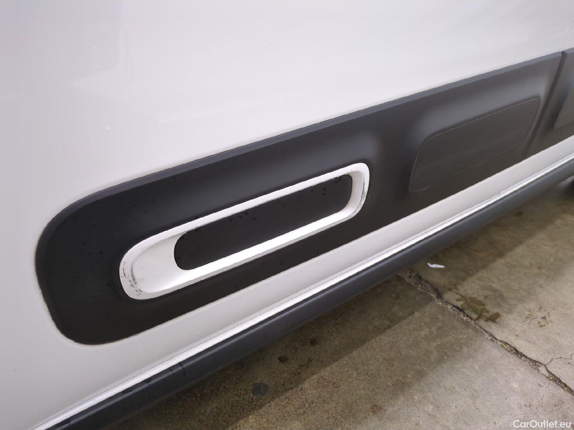  Citroen  C3 CITROEN  Société / 2020 / 5P / Berline / VU PureTech 83 S&S BVM Feel Nav #20