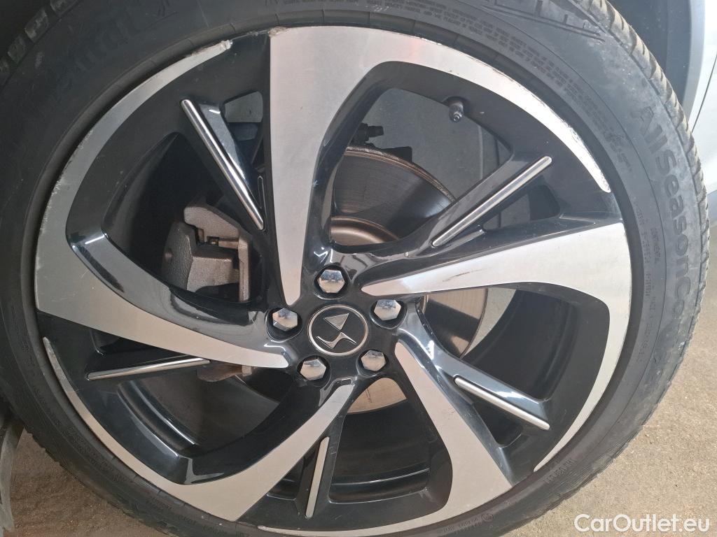  DS  DS7 DS DS 7 Crossback / 2017 / 5P / SUV E-TENSE 4x4 300 RIVOLI #6