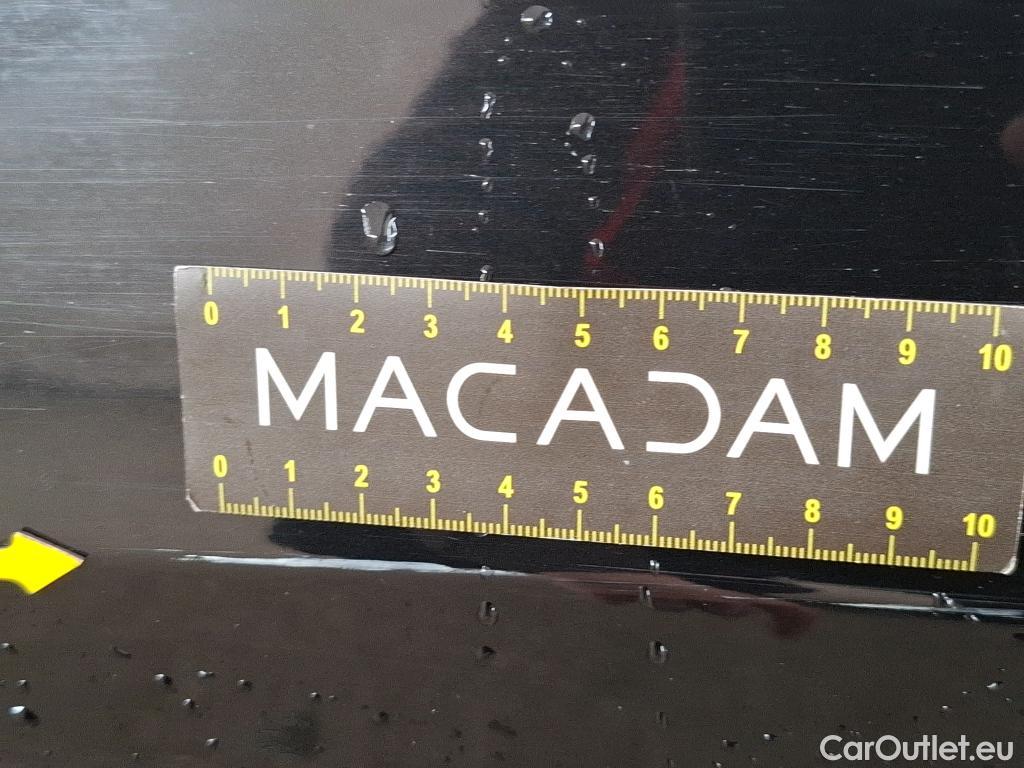  Citroen  C4 Cactus CITROEN  / 2017 / 5P / Berline PureTech 130 S&S EAT6 Shine Business #25