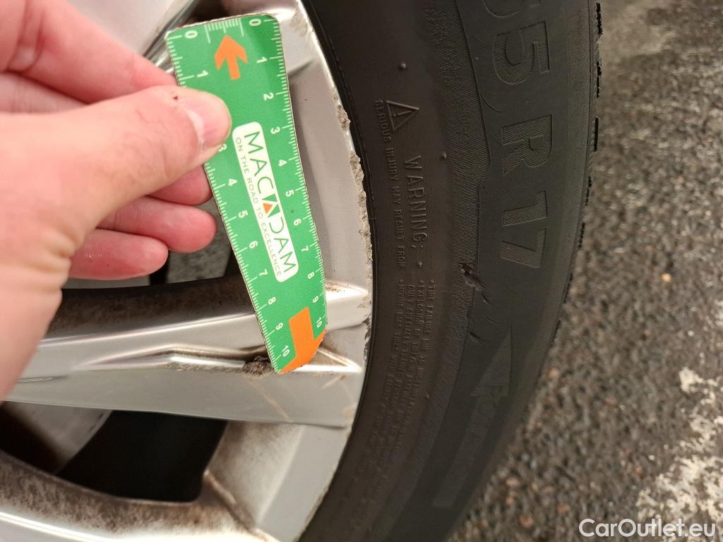  Volkswagen  Tiguan VOLKSWAGEN  / 2020 / 5P / SUV 2.0 TDI 150 DSG7 Business #22