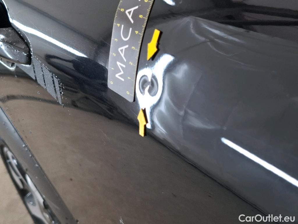  Citroen  C4 Cactus CITROEN  / 2017 / 5P / Berline PureTech 130 S&S EAT6 Shine Business #32