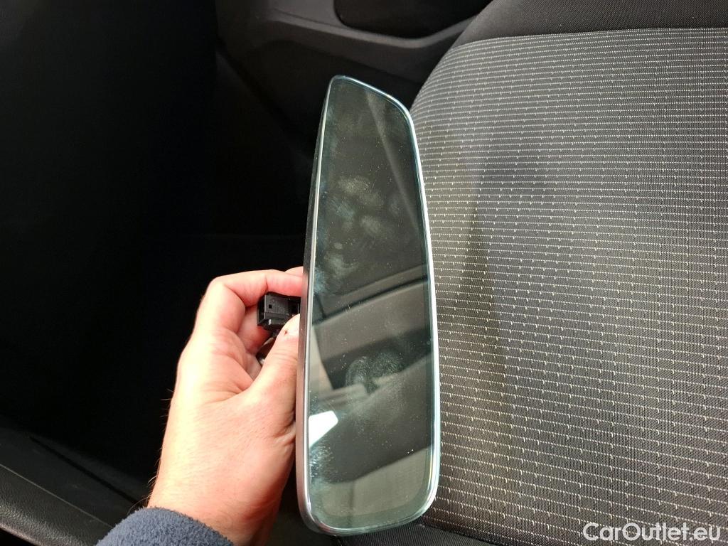  Volkswagen  Tiguan VOLKSWAGEN  / 2020 / 5P / SUV 2.0 TDI 150 DSG7 Business #42