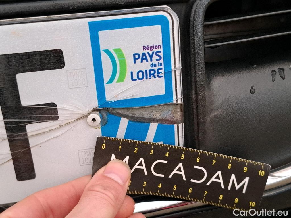  Citroen  C4 Cactus CITROEN  / 2017 / 5P / Berline PureTech 130 S&S EAT6 Shine Business #83