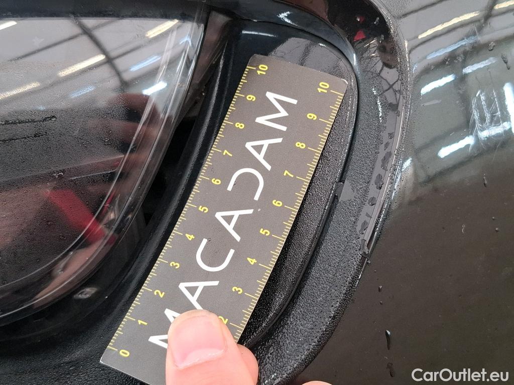  Citroen  C4 Cactus CITROEN  / 2017 / 5P / Berline PureTech 130 S&S EAT6 Shine Business #118