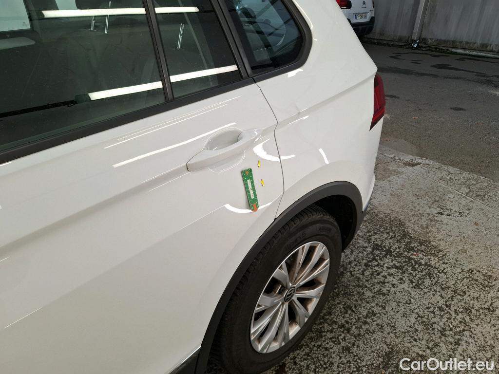  Volkswagen  Tiguan VOLKSWAGEN  / 2020 / 5P / SUV 2.0 TDI 150 DSG7 Business #33