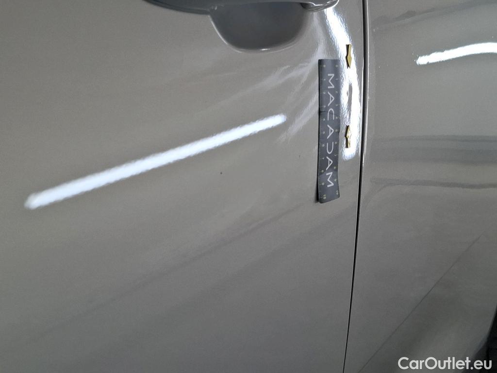  DS  DS7 DS DS 7 Crossback / 2017 / 5P / SUV E-TENSE 4x4 300 RIVOLI #36