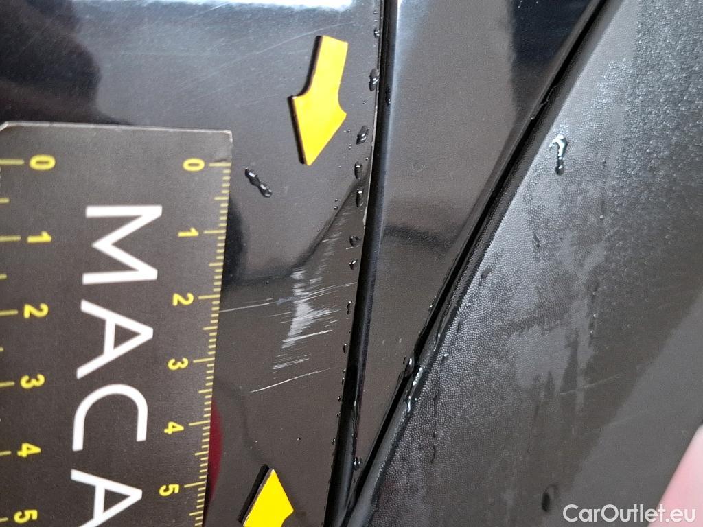  Citroen  C4 Cactus CITROEN  / 2017 / 5P / Berline PureTech 130 S&S EAT6 Shine Business #44