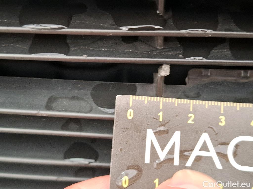  Citroen  C4 Cactus CITROEN  / 2017 / 5P / Berline PureTech 130 S&S EAT6 Shine Business #9