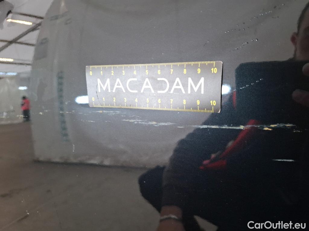  Citroen  C4 Cactus CITROEN  / 2017 / 5P / Berline PureTech 130 S&S EAT6 Shine Business #18