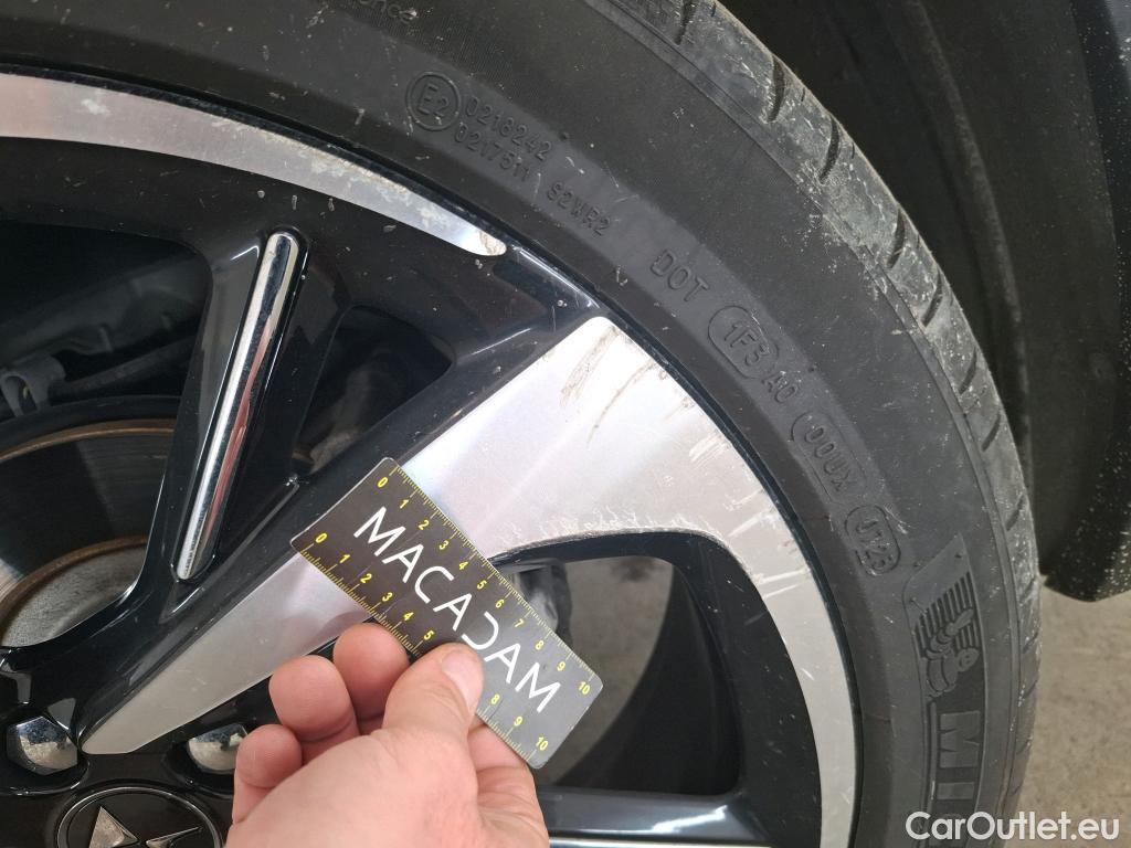  DS  DS7 DS DS 7 Crossback / 2017 / 5P / SUV E-TENSE 4x4 300 RIVOLI #32