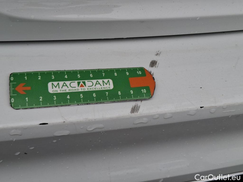  Volkswagen  Tiguan VOLKSWAGEN  / 2020 / 5P / SUV 2.0 TDI 150 DSG7 Business #8