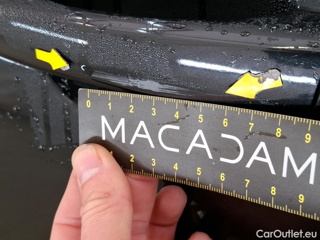  Citroen  C4 Cactus CITROEN  / 2017 / 5P / Berline PureTech 130 S&S EAT6 Shine Business #77