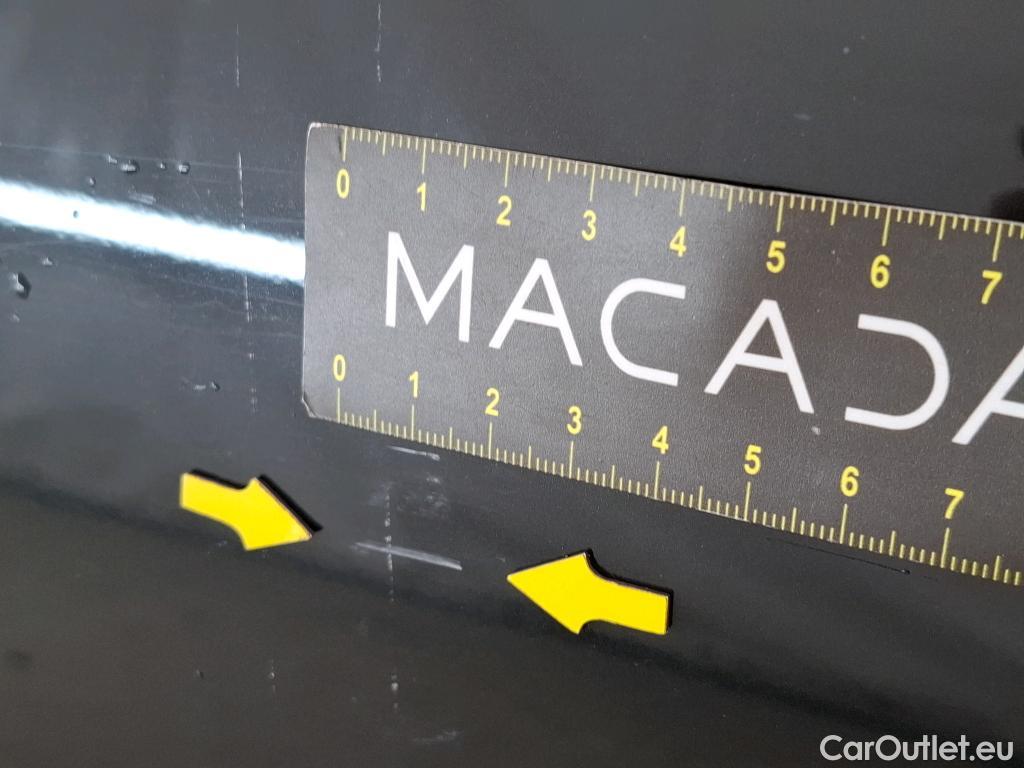  Citroen  C4 Cactus CITROEN  / 2017 / 5P / Berline PureTech 130 S&S EAT6 Shine Business #45