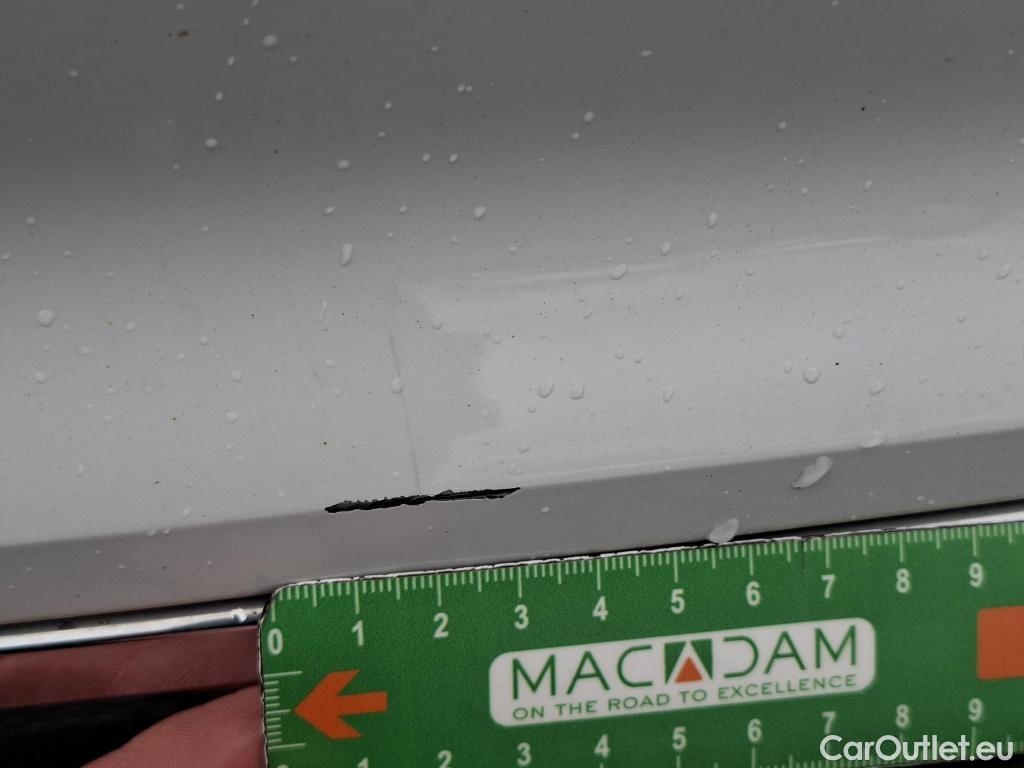  Volkswagen  Tiguan VOLKSWAGEN  / 2020 / 5P / SUV 2.0 TDI 150 DSG7 Business #9