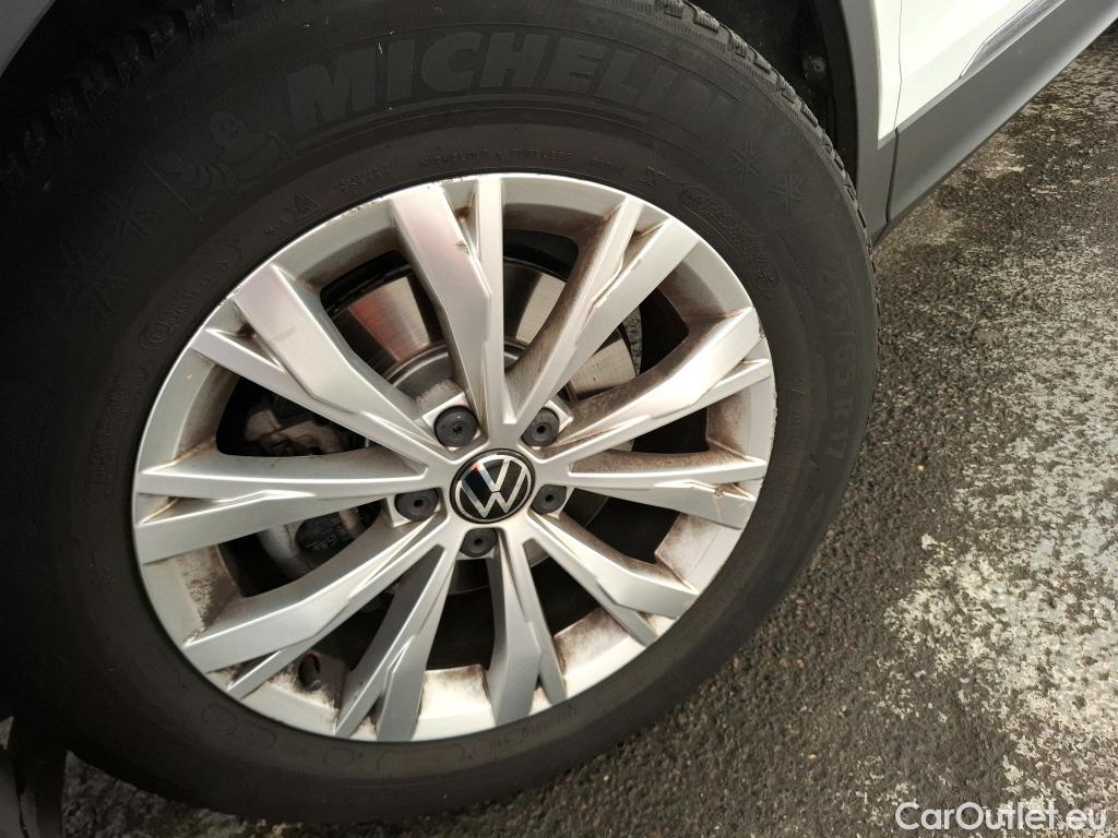  Volkswagen  Tiguan VOLKSWAGEN  / 2020 / 5P / SUV 2.0 TDI 150 DSG7 Business #12