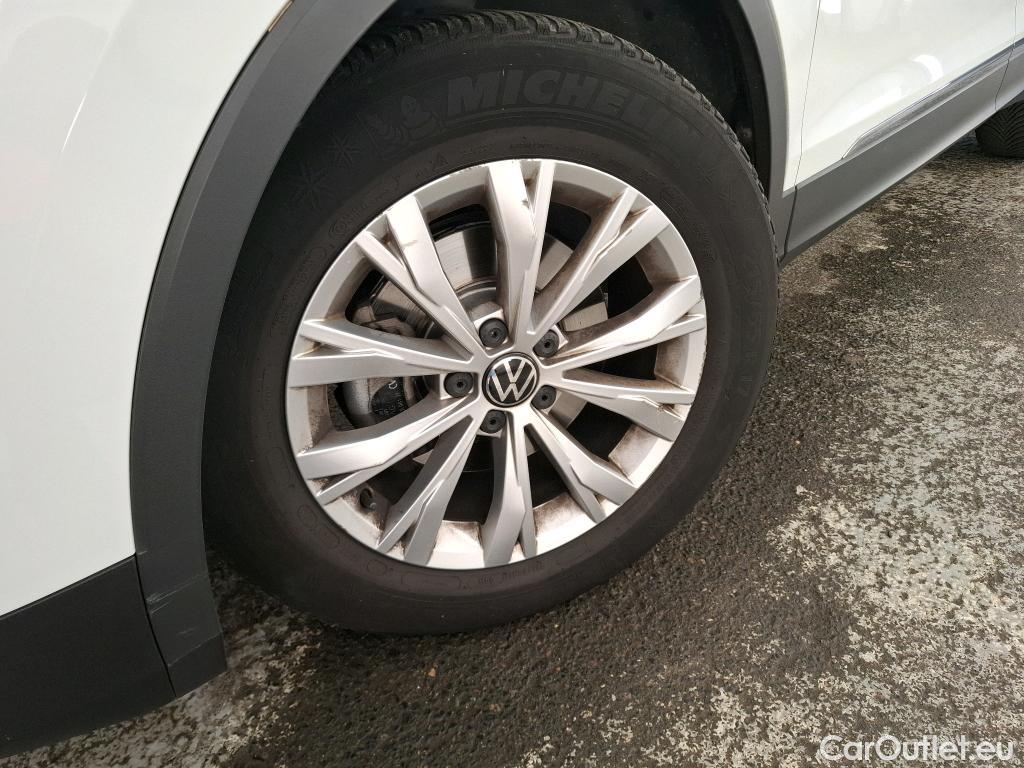  Volkswagen  Tiguan VOLKSWAGEN  / 2020 / 5P / SUV 2.0 TDI 150 DSG7 Business #20