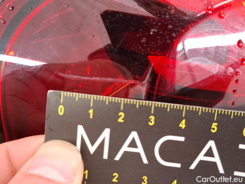  Citroen  C4 Cactus CITROEN  / 2017 / 5P / Berline PureTech 130 S&S EAT6 Shine Business #90