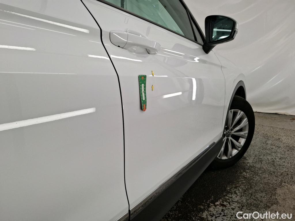  Volkswagen  Tiguan VOLKSWAGEN  / 2020 / 5P / SUV 2.0 TDI 150 DSG7 Business #35