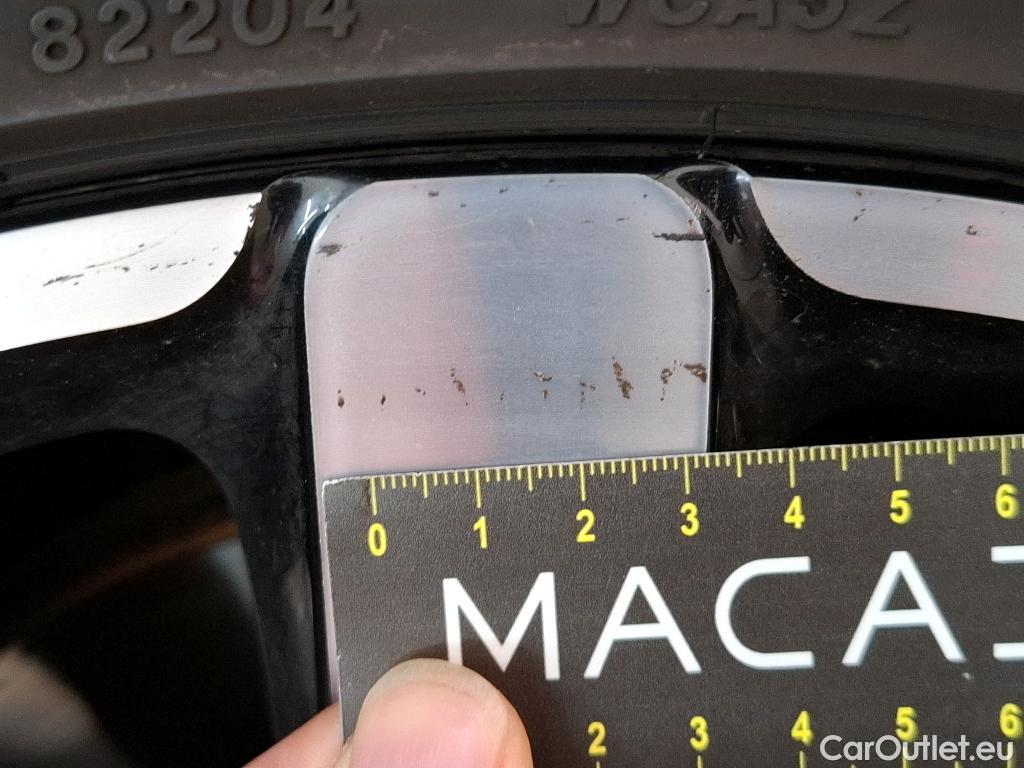  Citroen  C4 Cactus CITROEN  / 2017 / 5P / Berline PureTech 130 S&S EAT6 Shine Business #105