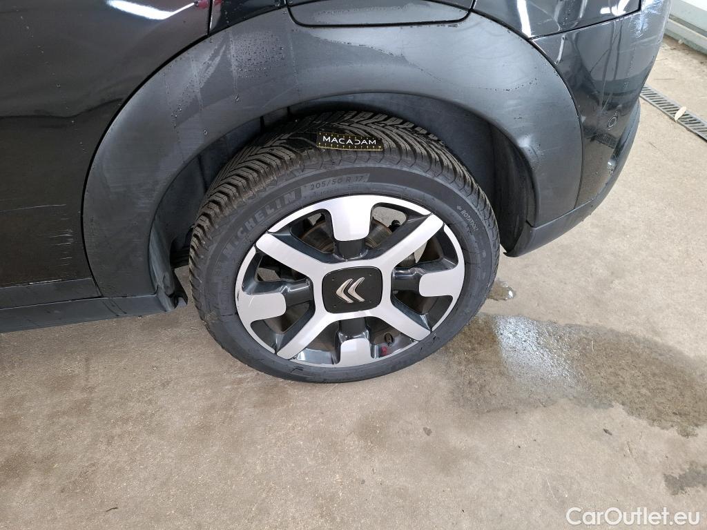  Citroen  C4 Cactus CITROEN  / 2017 / 5P / Berline PureTech 130 S&S EAT6 Shine Business #108