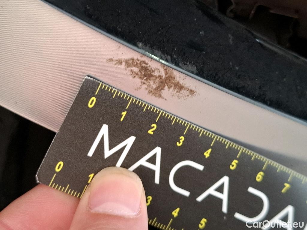  Citroen  C4 Cactus CITROEN  / 2017 / 5P / Berline PureTech 130 S&S EAT6 Shine Business #115