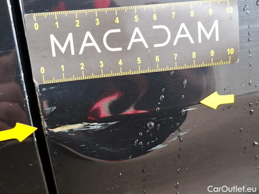  Citroen  C4 Cactus CITROEN  / 2017 / 5P / Berline PureTech 130 S&S EAT6 Shine Business #23