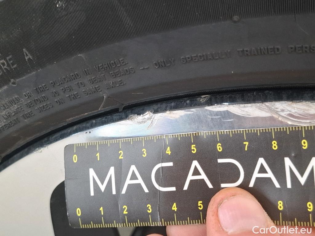  DS  DS7 DS DS 7 Crossback / 2017 / 5P / SUV E-TENSE 4x4 300 RIVOLI #4