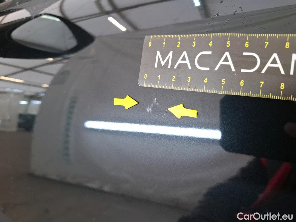  Citroen  C4 Cactus CITROEN  / 2017 / 5P / Berline PureTech 130 S&S EAT6 Shine Business #16