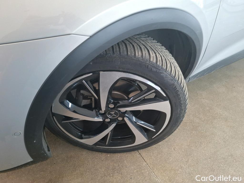  DS  DS7 DS DS 7 Crossback / 2017 / 5P / SUV E-TENSE 4x4 300 RIVOLI #5