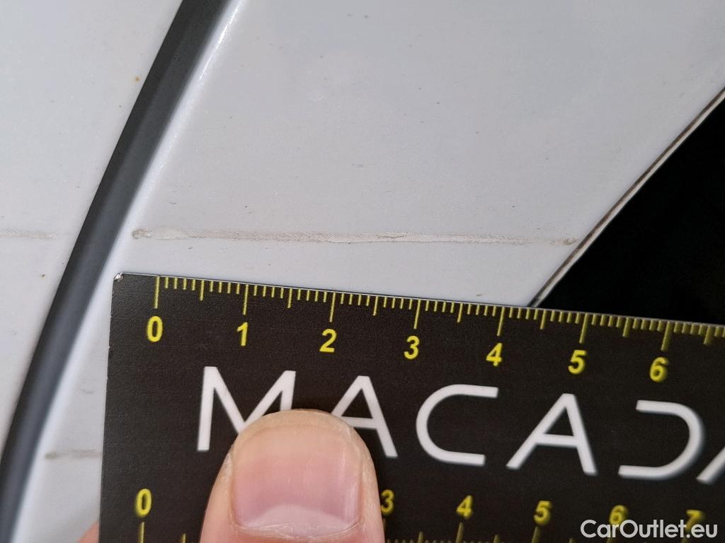  Mercedes  A-Klasse MERCEDES-BENZ Classe A Berline / 2018 / 4P / Berline A 180 d Business Line 7G-DCT #11