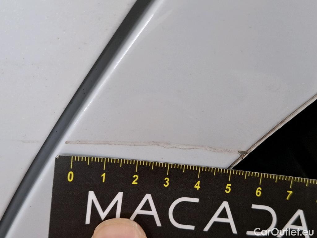  Mercedes  A-Klasse MERCEDES-BENZ Classe A Berline / 2018 / 4P / Berline A 180 d Business Line 7G-DCT #12