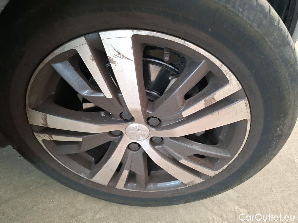  Peugeot  3008  II Allure 1.2 PureTech 130CV BVA8 E6d #25