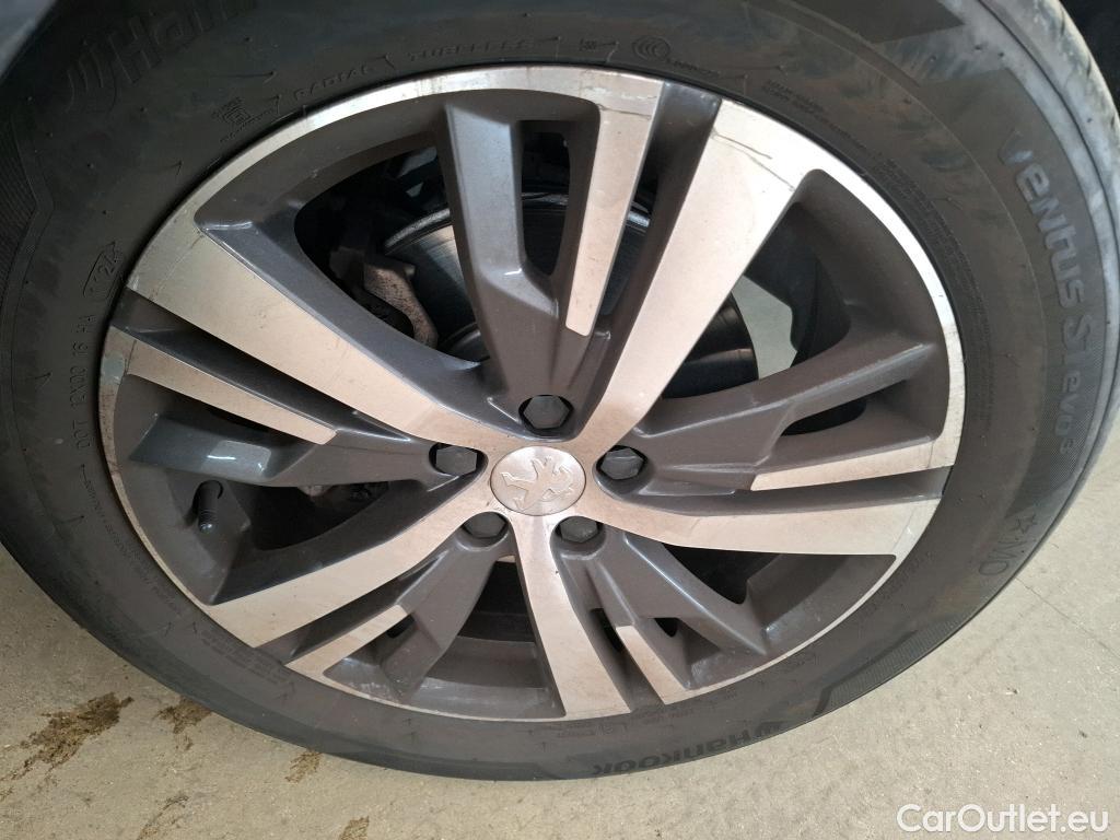  Peugeot  3008  II Allure 1.2 PureTech 130CV BVA8 E6d #18