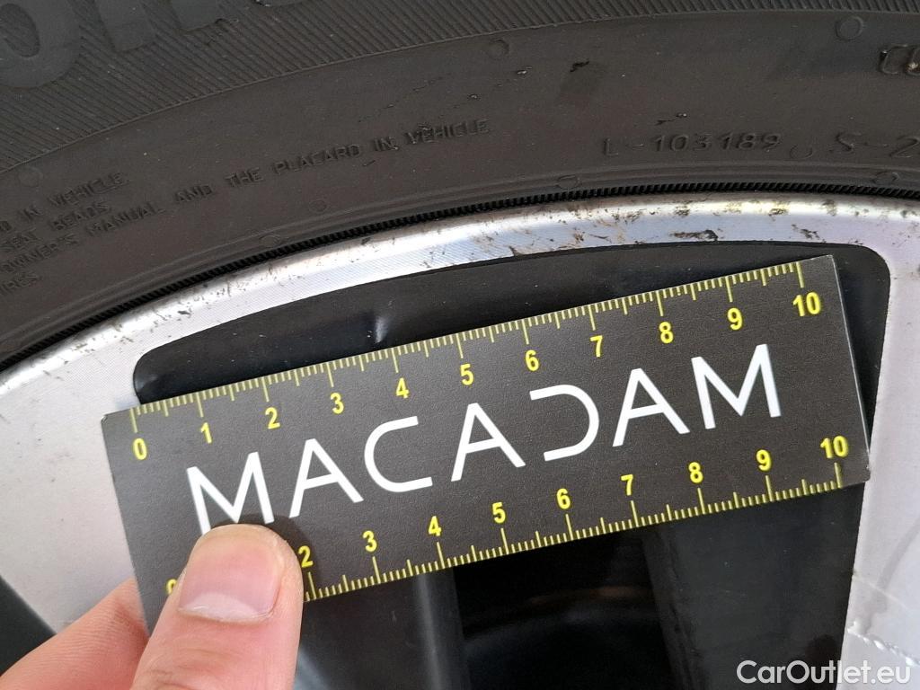  Mercedes  A-Klasse MERCEDES-BENZ Classe A Berline / 2018 / 4P / Berline A 180 d Business Line 7G-DCT #43