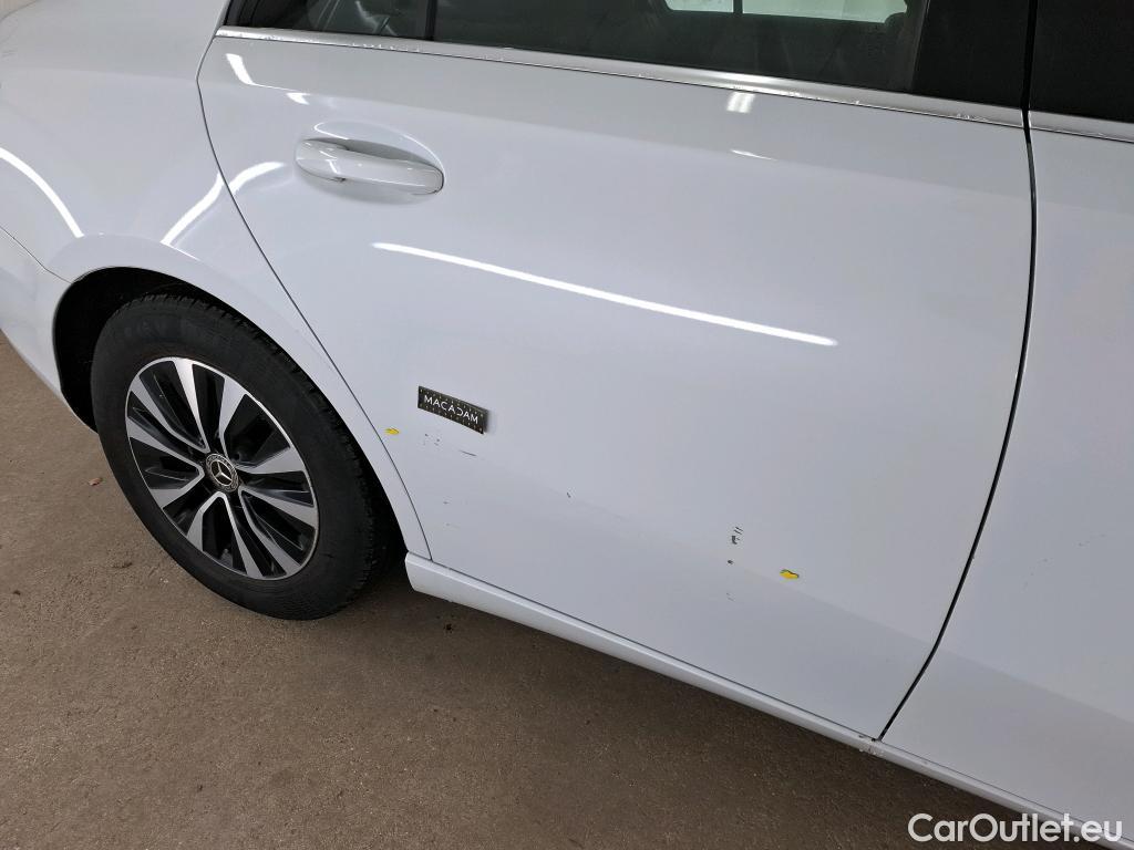  Mercedes  A-Klasse MERCEDES-BENZ Classe A Berline / 2018 / 4P / Berline A 180 d Business Line 7G-DCT #20