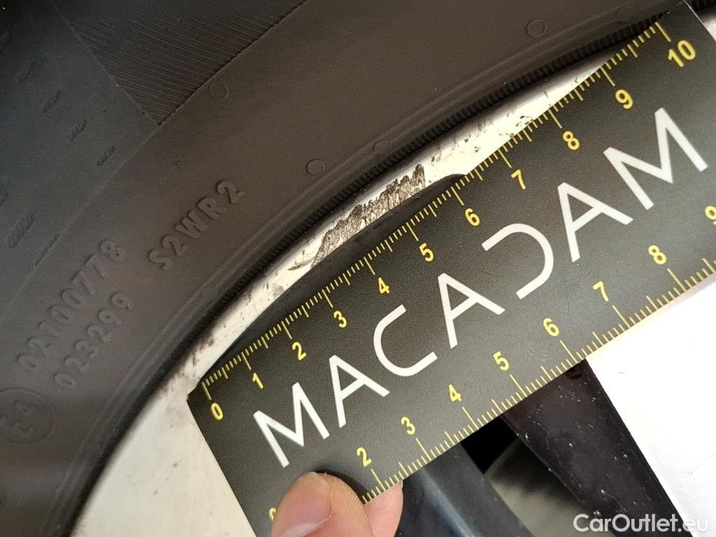  Mercedes  A-Klasse MERCEDES-BENZ Classe A Berline / 2018 / 4P / Berline A 180 d Business Line 7G-DCT #50