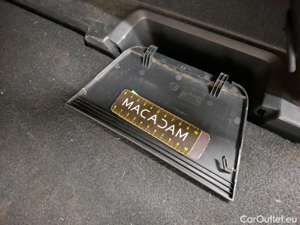  Peugeot  3008  Active Business 1.5 HDi 130CV BVA8 E6d #63