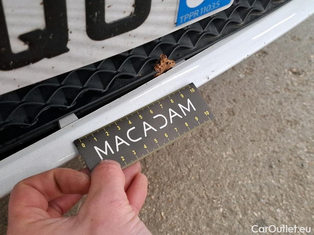  Mercedes  A-Klasse MERCEDES-BENZ Classe A Berline / 2018 / 4P / Berline A 180 d Business Line 7G-DCT #62