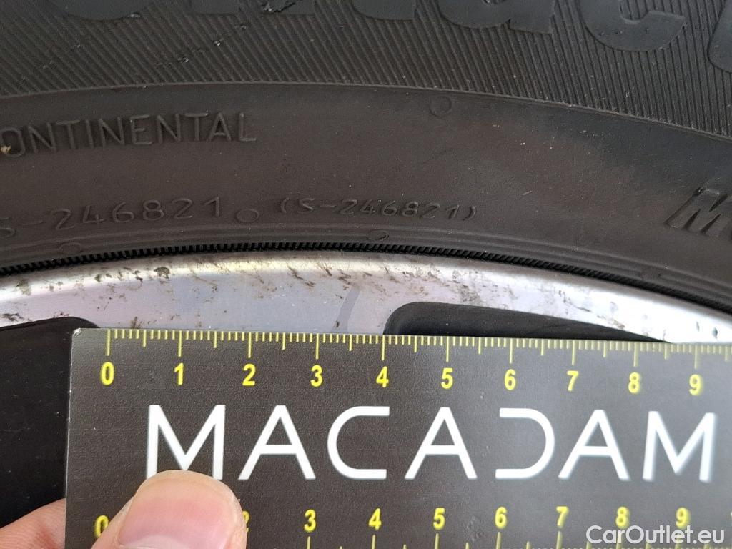  Mercedes  A-Klasse MERCEDES-BENZ Classe A Berline / 2018 / 4P / Berline A 180 d Business Line 7G-DCT #42