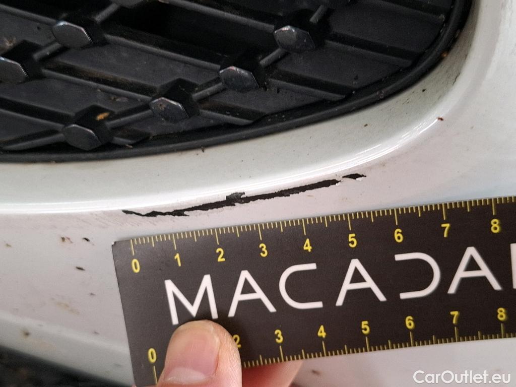  Mercedes  A-Klasse MERCEDES-BENZ Classe A Berline / 2018 / 4P / Berline A 180 d Business Line 7G-DCT #34