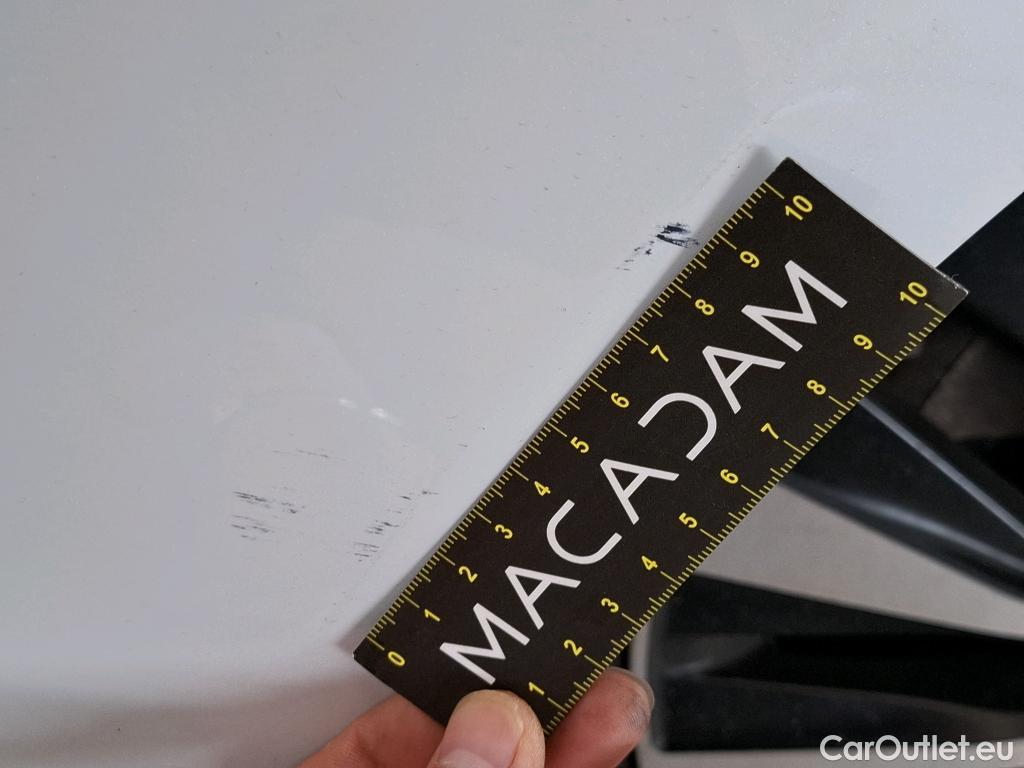  Mercedes  A-Klasse MERCEDES-BENZ Classe A Berline / 2018 / 4P / Berline A 180 d Business Line 7G-DCT #32