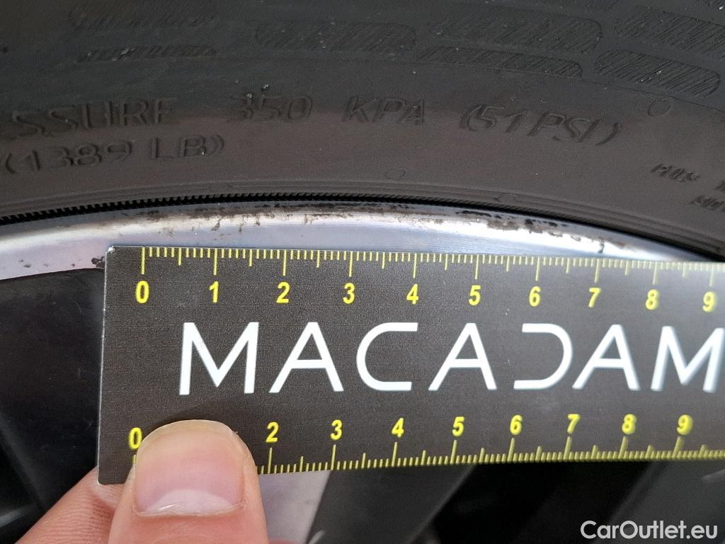  Mercedes  A-Klasse MERCEDES-BENZ Classe A Berline / 2018 / 4P / Berline A 180 d Business Line 7G-DCT #53