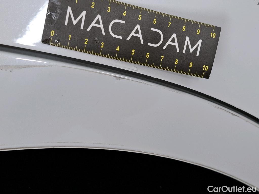  Mercedes  A-Klasse MERCEDES-BENZ Classe A Berline / 2018 / 4P / Berline A 180 d Business Line 7G-DCT #18