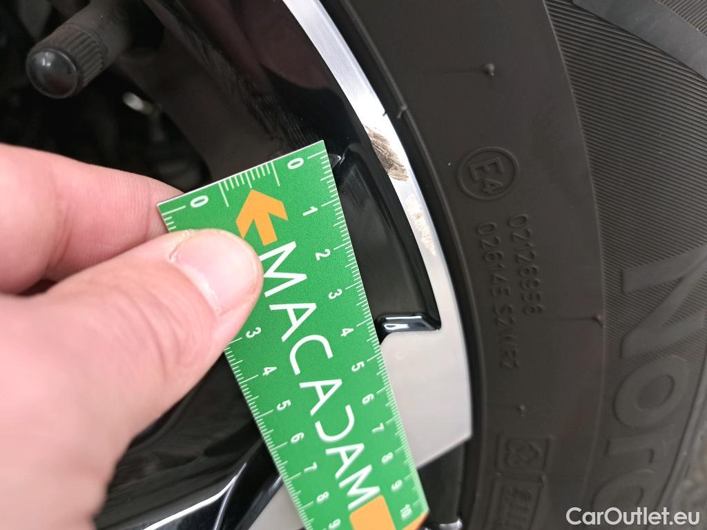  Peugeot  2008  Allure 1.2 PureTech 130CV BVM6 E6d #8